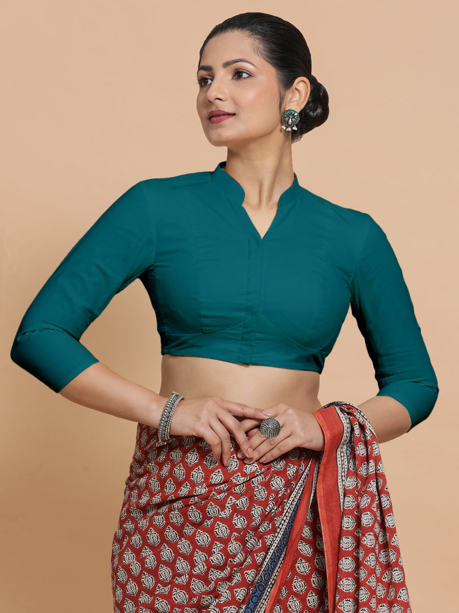 Tripti x Rozaana Saree Blouse, in Blue Linen, featuring three quarter sleeves and mandarin collar neckline (view 7).