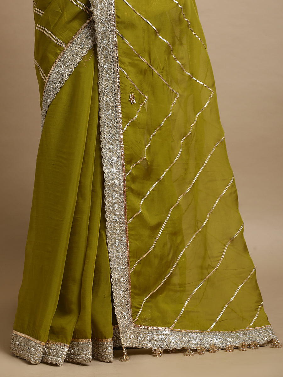 Kalindi x Tyohaar Saree, in Green Viscose Organza, made for party & festive (view 2).