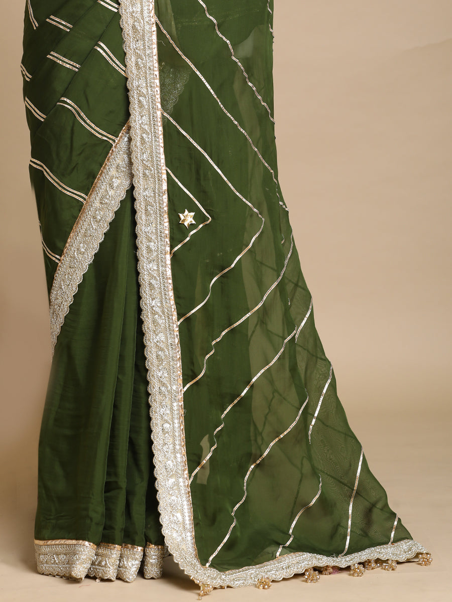 Kalindi x Tyohaar Saree, in Green Viscose Organza, made for party & festive (view 2).