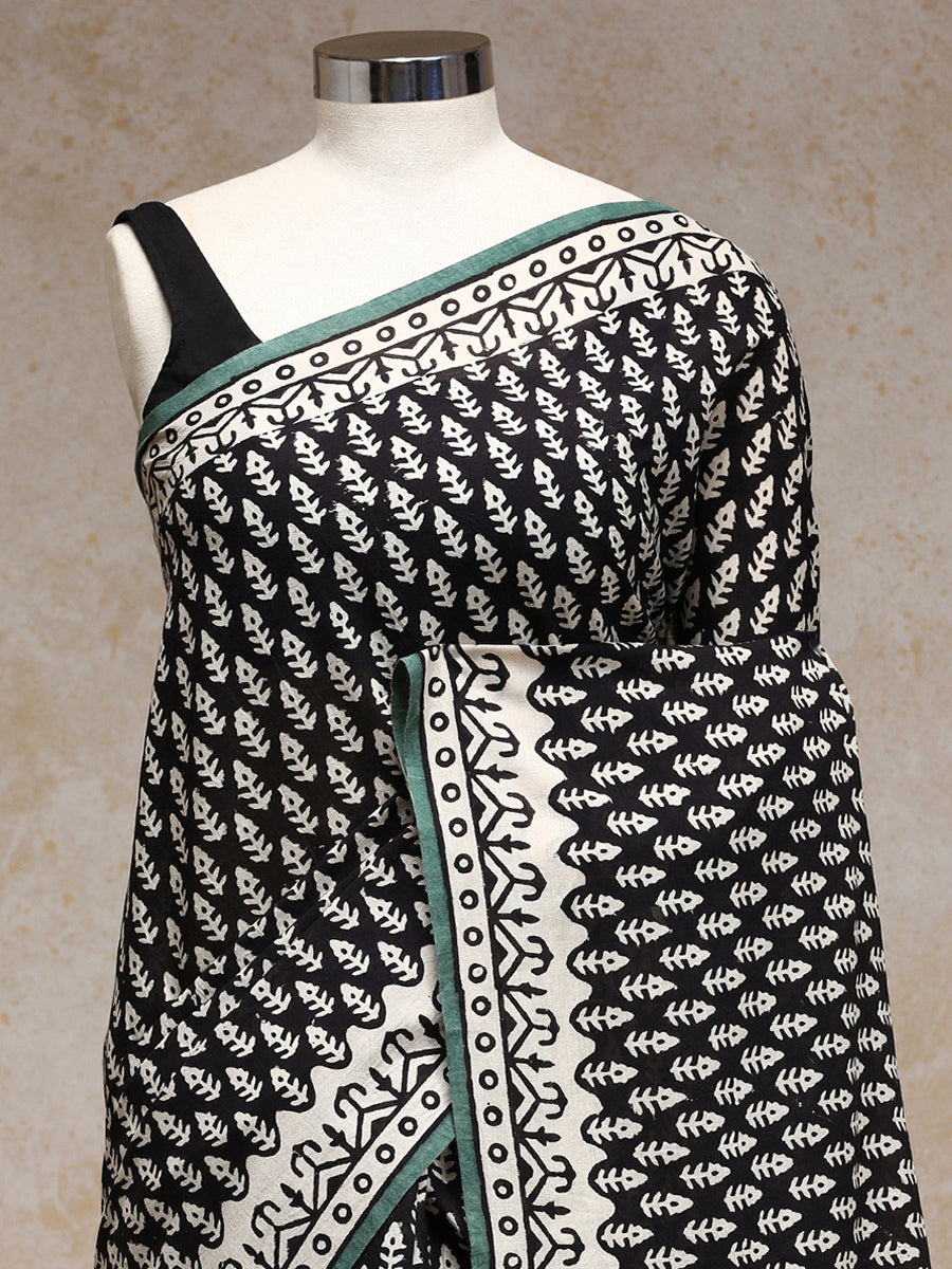 Black Floral Motif Handblock Printed Mulmul Saree, in Black 100% Cotton, made for daily & work (view 3).