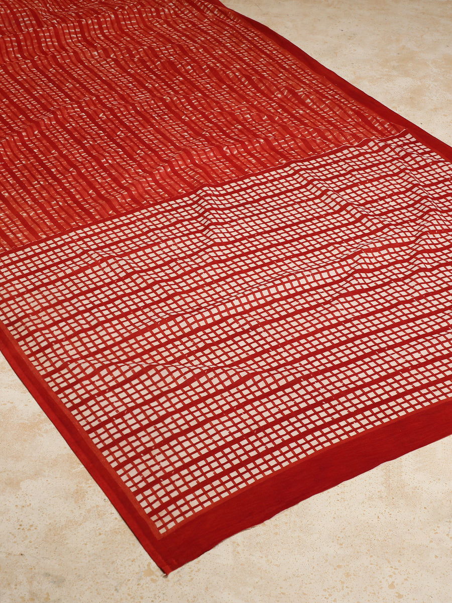 Chili Red Handblock Printed Grid Motif Mulmul Saree, in Red 100% Cotton, made for daily & work (view 2).