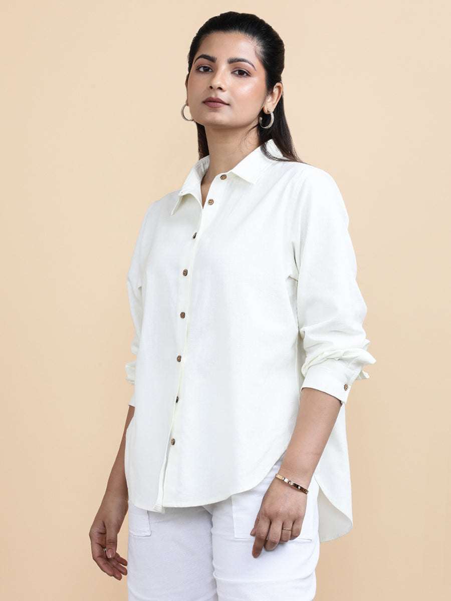Cecilia x Soma Shirt, in White 70% Cotton 30% Linen, featuring full sleeves and regular collar neckline (view 6).