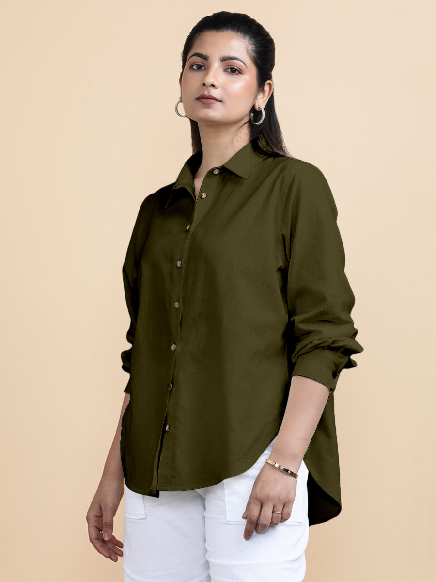Cecilia x Soma Shirt, in Green 70% Cotton 30% Linen, featuring full sleeves and regular collar neckline (view 6).