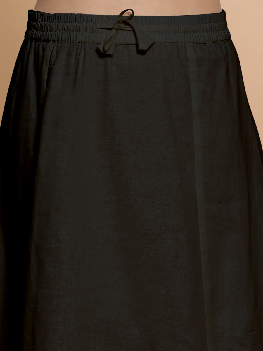 Petticoat/Underskirt for Sarees in Ebony Black Linen, in Black 70% Cotton 30% Linen, made for daily & work (view 3).