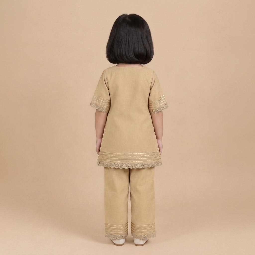 Afiya x Tyohaar | Oyster Grey Solid Viscose Straight Kurta & Pant Set