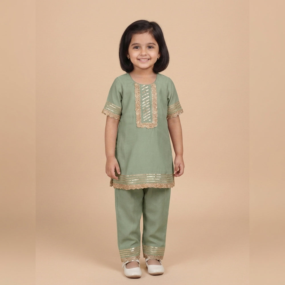 Afiya x Tyohaar | Mint Green Solid Viscose Straight Kurta & Pant Set