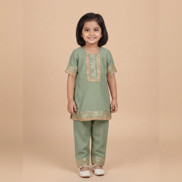 Afiya x Tyohaar | Mint Green Solid Viscose Straight Kurta & Pant Set