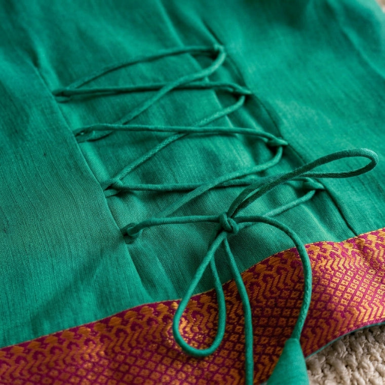 Gungun x Tyohaar | Green Mangalgiri Cotton Ready-To-Wear Saree