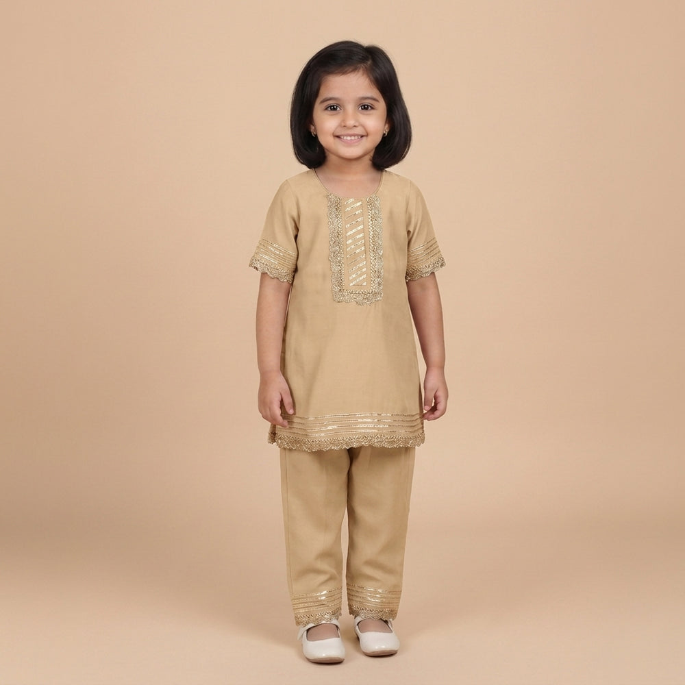 Afiya x Tyohaar | Oyster Grey Solid Viscose Straight Kurta & Pant Set