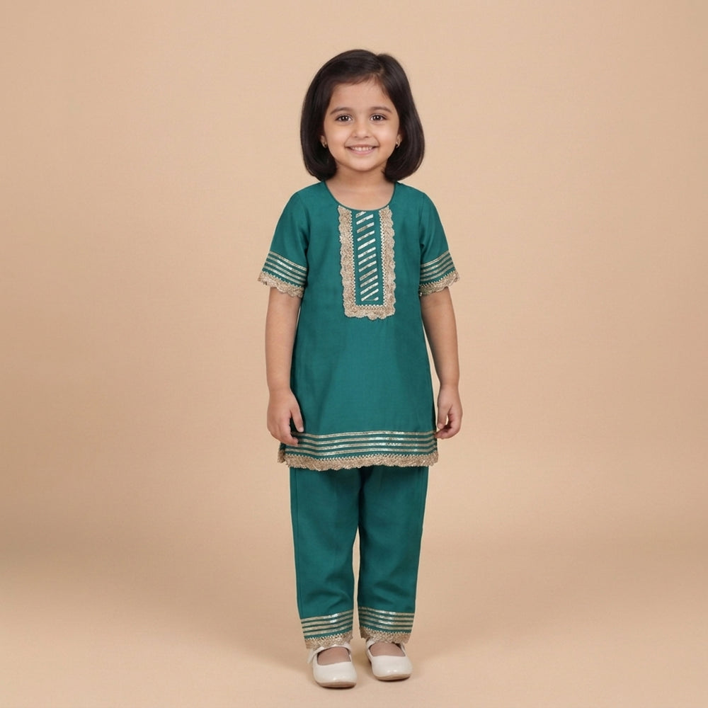 Afiya x Tyohaar | Peacock Green Solid Viscose Straight Kurta & Pant Set