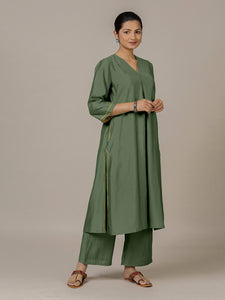 Alisha x Rozaana | A Line Kurta in Hunter Green with Thread Work | Coords or Only Kurta