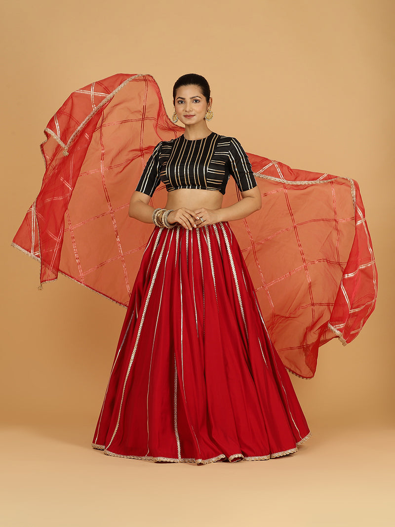 Leela x Tyohaar | Organza Dupatta with Gold Gota Lace-Binks