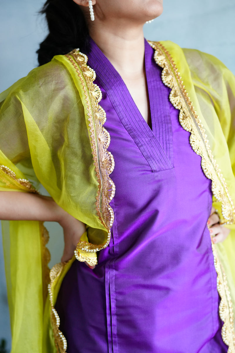 Saher x Tyohaar | Lemon Yellow Organza Dupatta-Binks