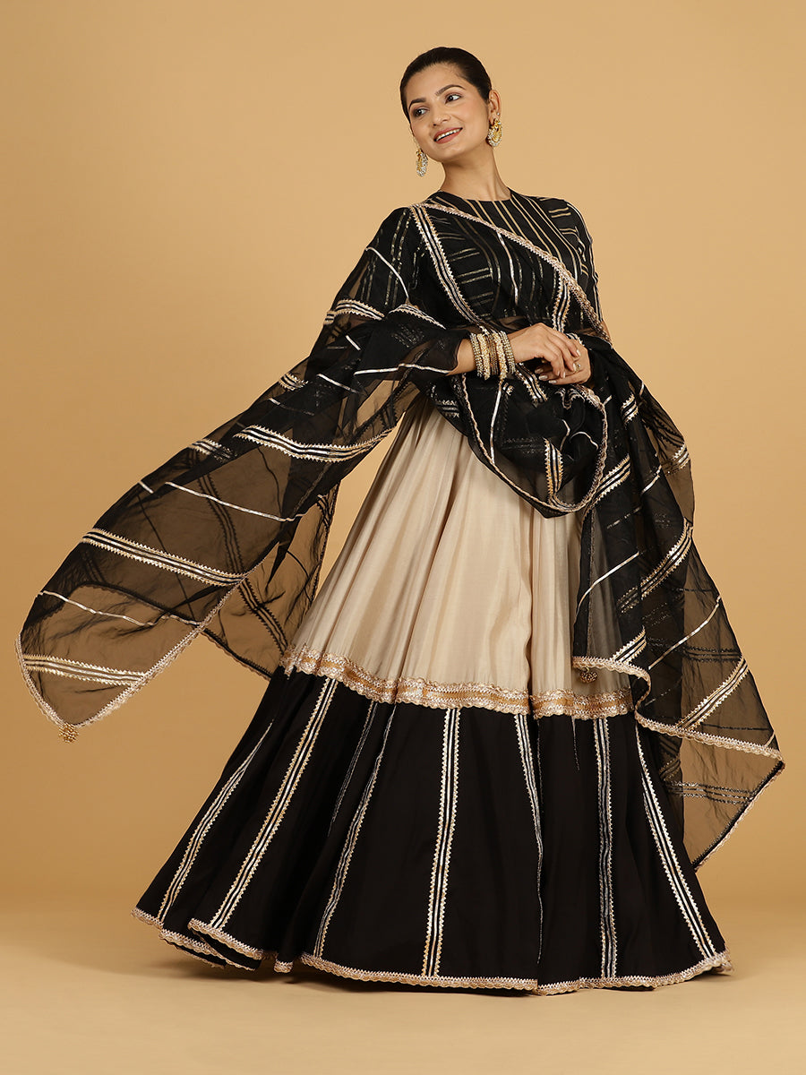 Chandni x Tyohaar | Organza Dupatta with Gold Gota Lace