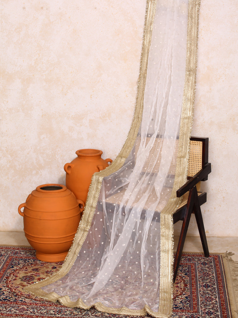 Nirja x Tyohaar | Sequined White Organza Dupatta-Binks