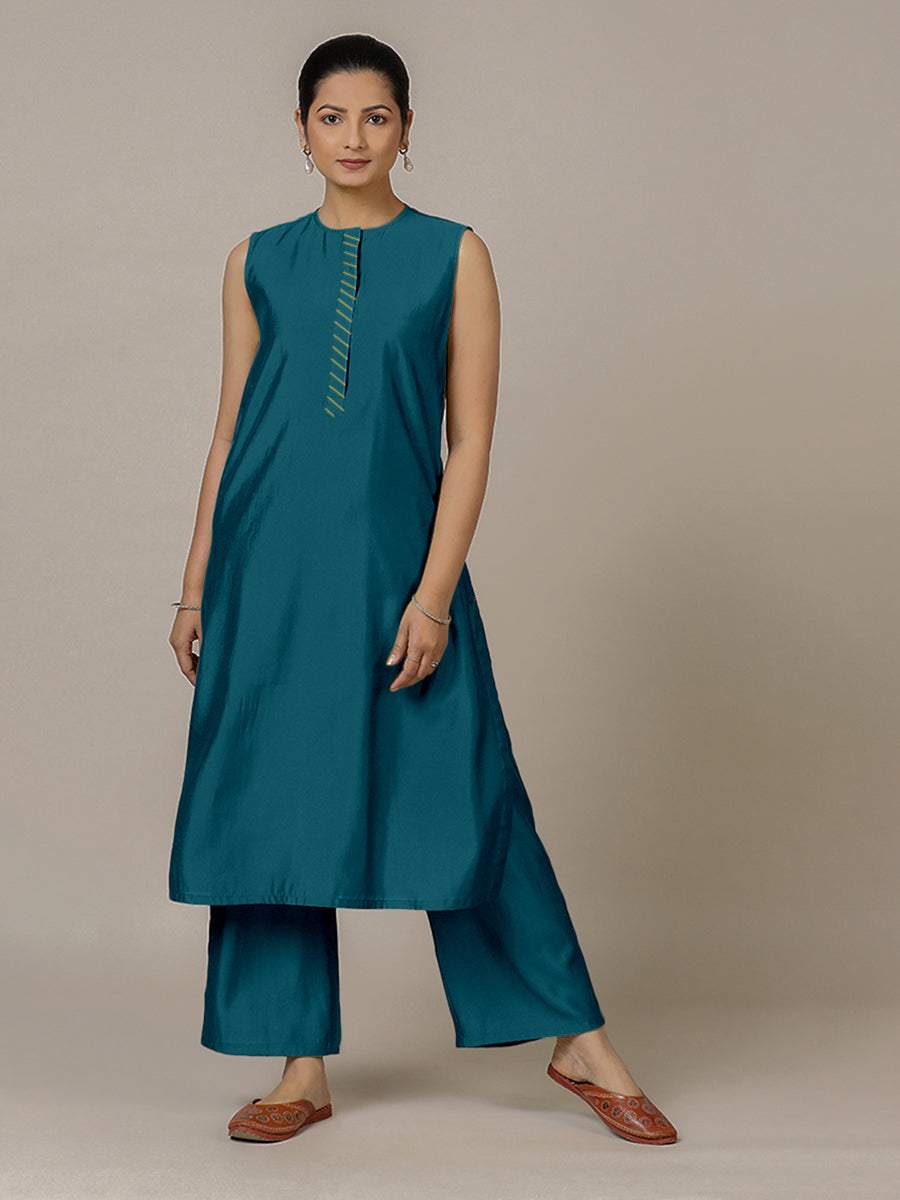 Adah x Rozaana Kurta, in Blue Viscose, featuring sleeveless and jewel neckline, made for daily & work.