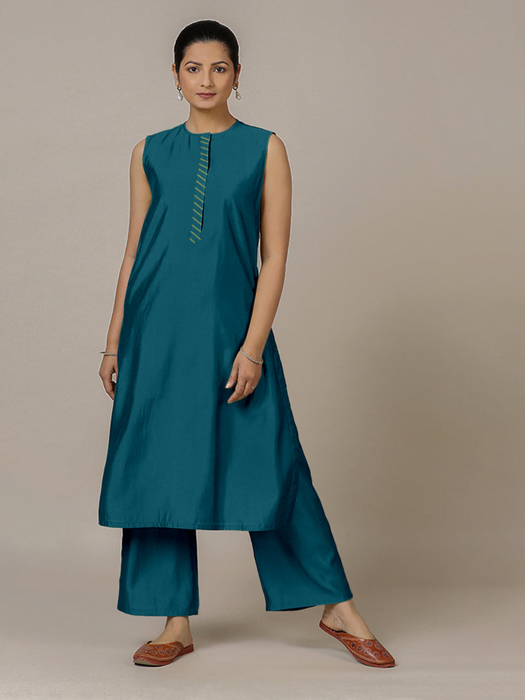 Adah x Rozaana Kurta, in Blue Viscose, featuring sleeveless and jewel neckline, made for daily & work.