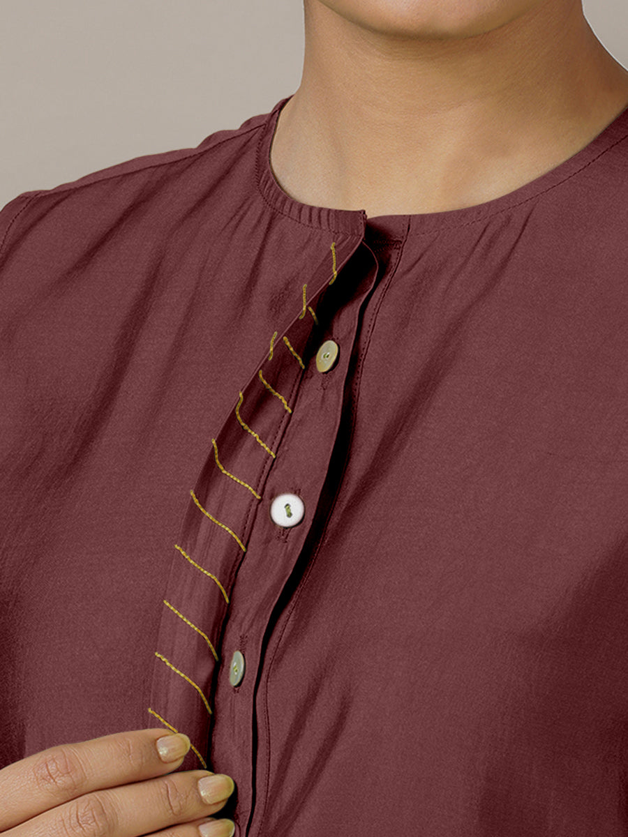 Adah x Rozaana Kurta, in Maroon Viscose, featuring sleeveless and jewel neckline, made for daily & work (view 4).