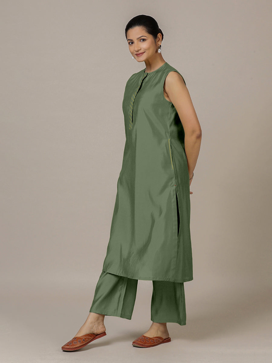 Adah x Rozaana Kurta, in Green Viscose, featuring sleeveless and jewel neckline, made for daily & work (view 8).