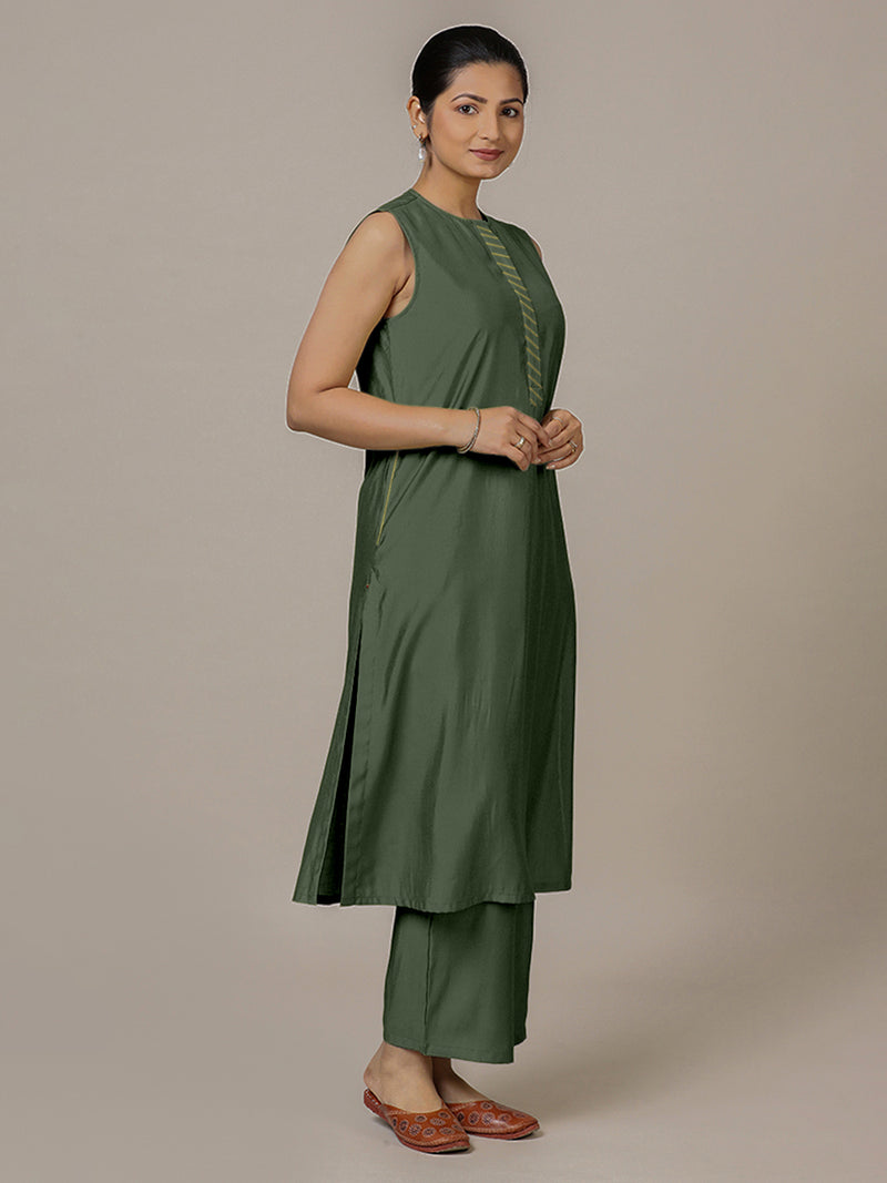 Adah x Rozaana | A Line Kurta in Pine Green with Thread Work | Coords or Only Kurta-Binks