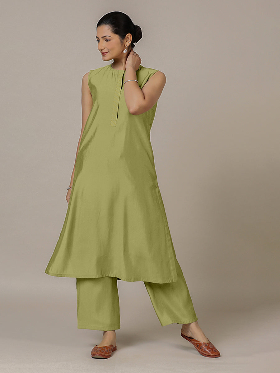 Adah x Rozaana Kurta, in Green Viscose, featuring sleeveless and jewel neckline, made for daily & work (view 8).
