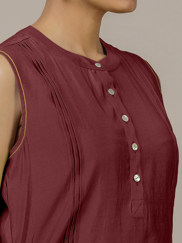 Alina x Rozaana Kurta, in Maroon Viscose, featuring sleeveless and flat collar neckline, made for daily & work (view 3).