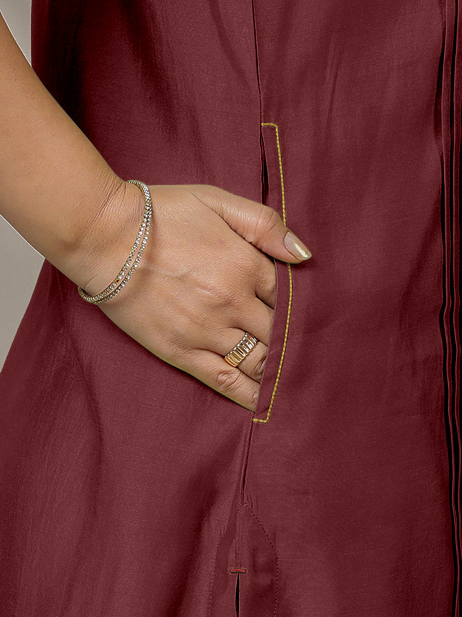 Alina x Rozaana Kurta, in Maroon Viscose, featuring sleeveless and flat collar neckline, made for daily & work (view 4).