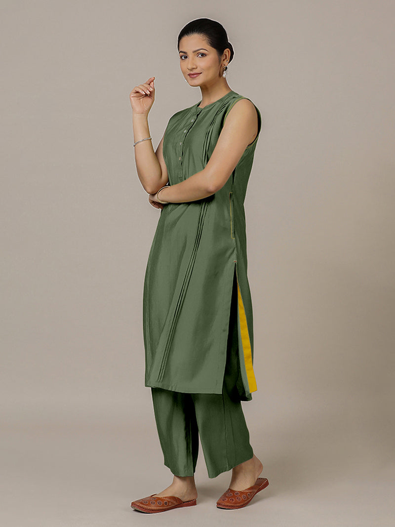Alina x Rozaana | A Line Kurta in Hunter Green with Thread Work | Coords or Only Kurta-Binks
