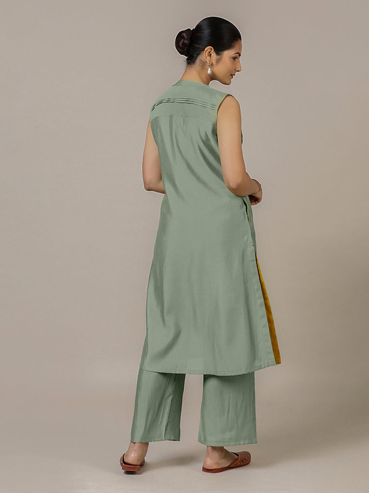 Alina x Rozaana Kurta, in Green Viscose, featuring sleeveless and flat collar neckline, made for daily & work (view 2).