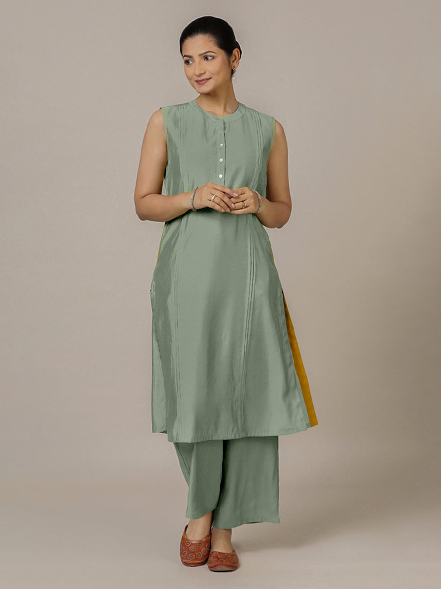 Alina x Rozaana Kurta, in Green Viscose, featuring sleeveless and flat collar neckline, made for daily & work (view 6).
