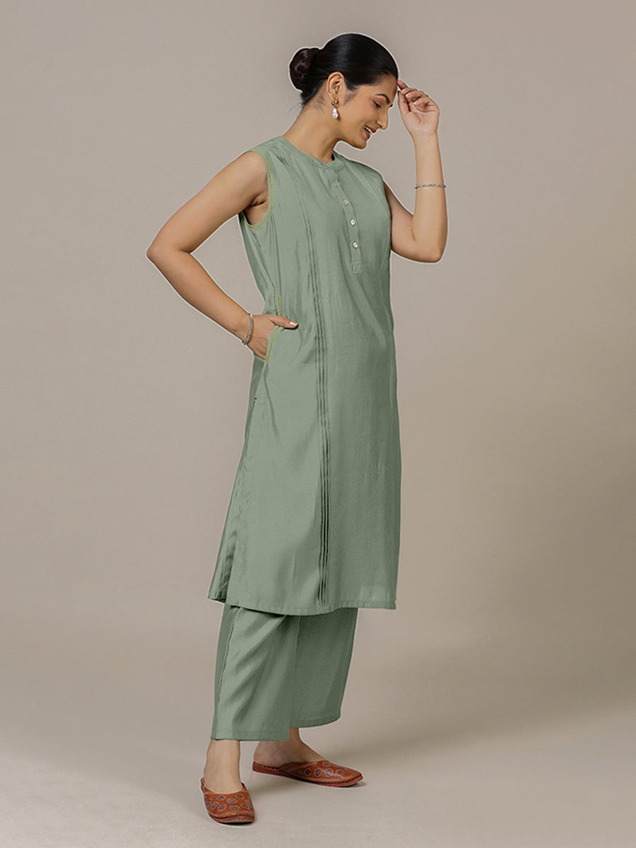 Alina x Rozaana Kurta, in Green Viscose, featuring sleeveless and flat collar neckline, made for daily & work (view 8).