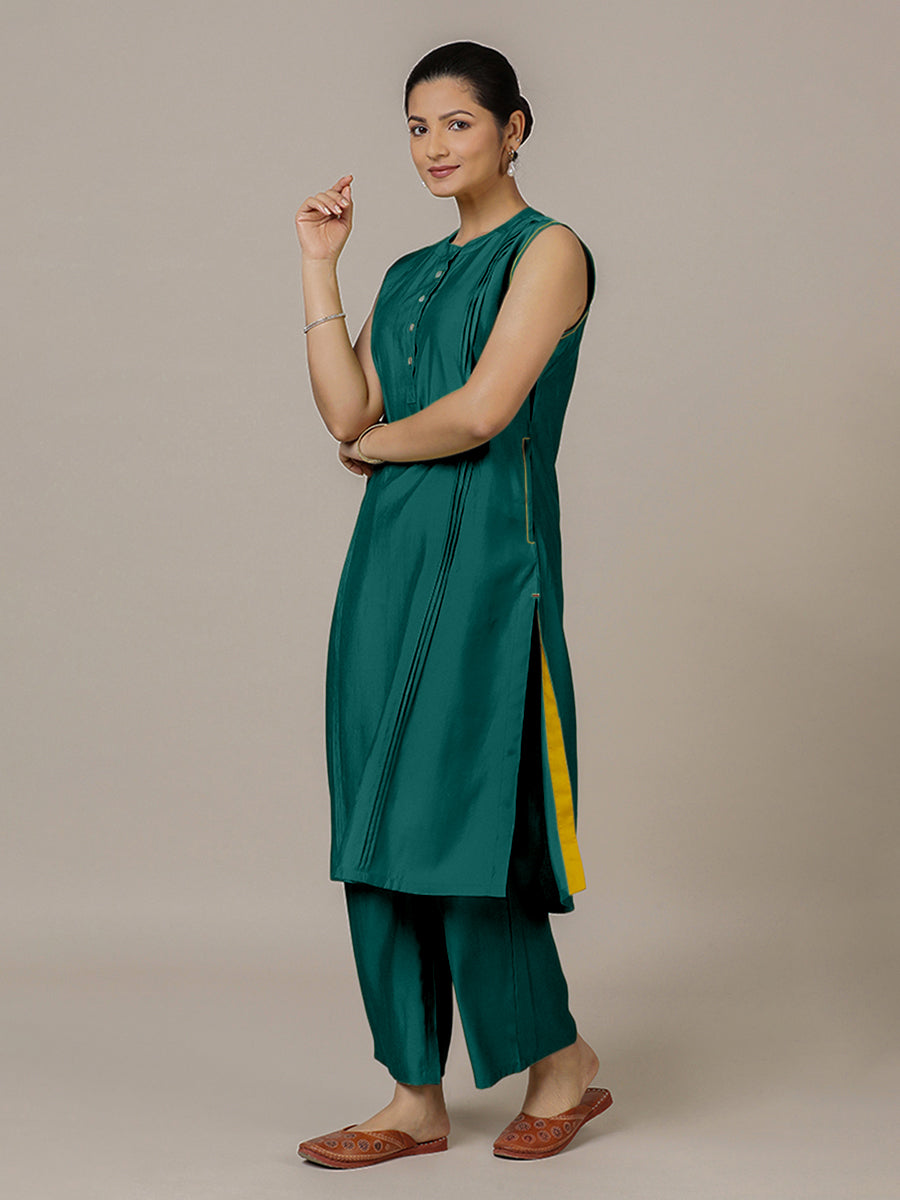 Alina x Rozaana Kurta, in Green Viscose, featuring sleeveless and flat collar neckline, made for daily & work.