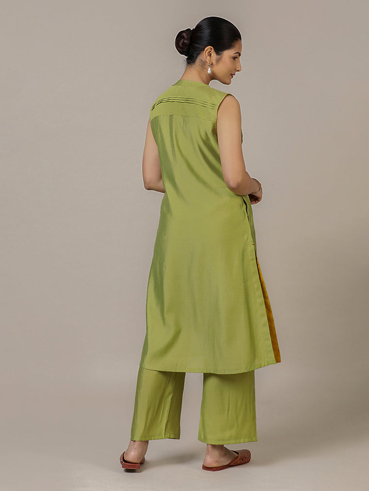 Alina x Rozaana Kurta, in Green Viscose, featuring sleeveless and flat collar neckline, made for daily & work (view 2).