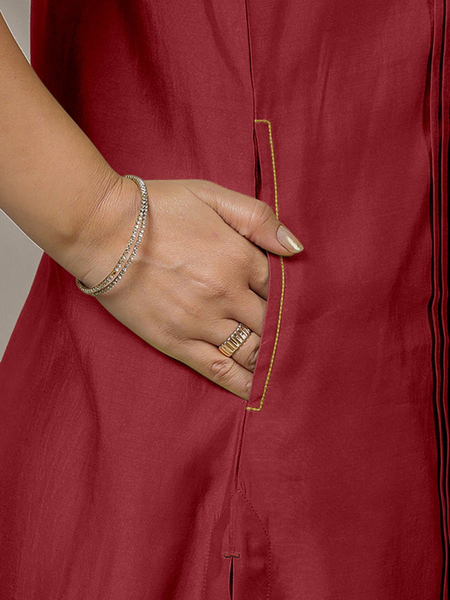 Alina x Rozaana Kurta, in Red Viscose, featuring sleeveless and flat collar neckline, made for daily & work (view 4).