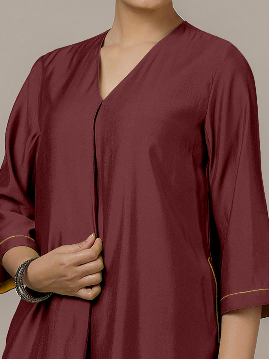 Alisha x Rozaana Kurta, in Maroon Viscose, featuring three quarter sleeves and v-neckline, made for daily & work (view 3).