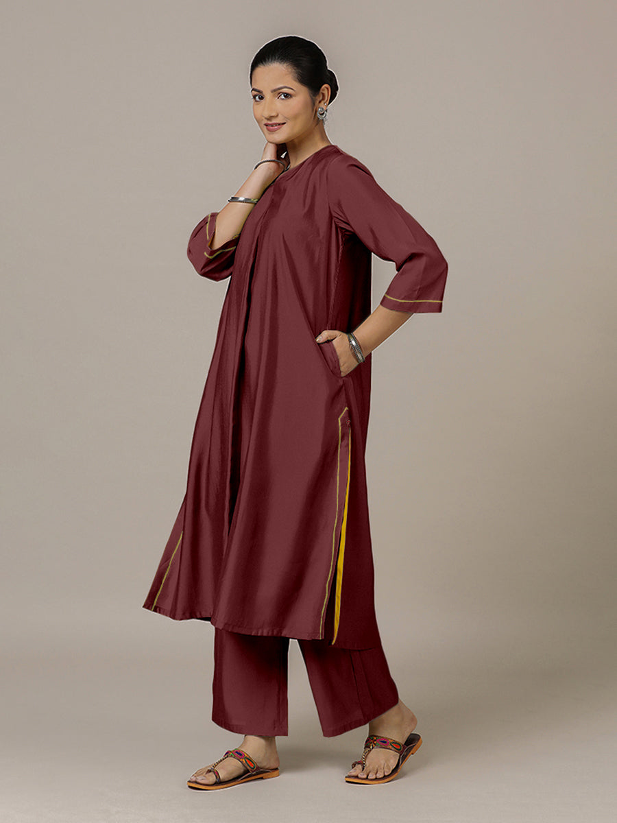Alisha x Rozaana Kurta, in Maroon Viscose, featuring three quarter sleeves and v-neckline, made for daily & work (view 8).