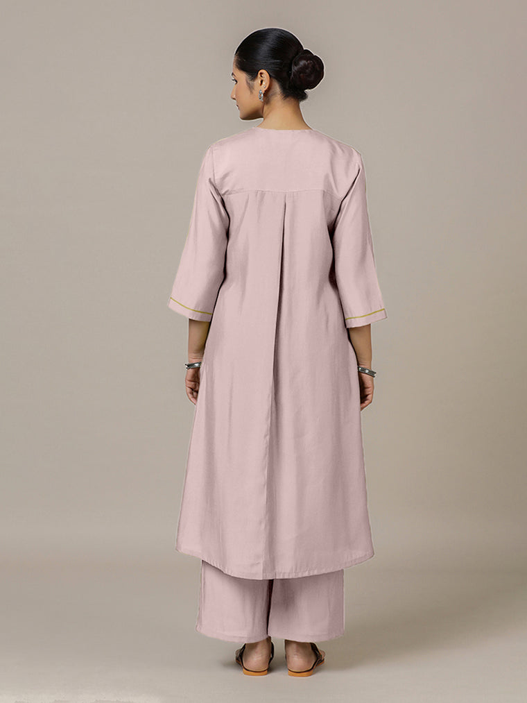 Alisha x Rozaana Kurta, in Purple Viscose, featuring three quarter sleeves and v-neckline, made for daily & work (view 2).