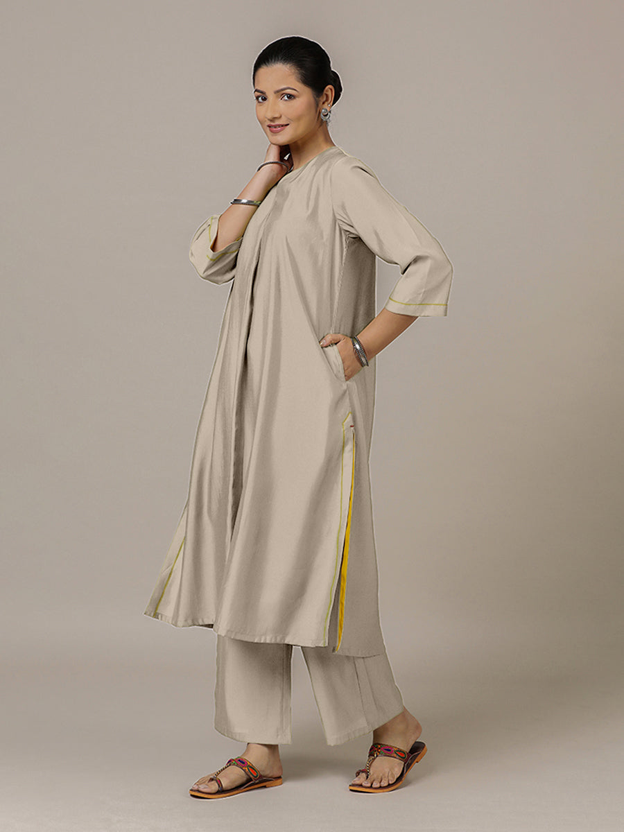 Alisha x Rozaana Kurta, in Grey Viscose, featuring three quarter sleeves and v-neckline, made for daily & work (view 8).