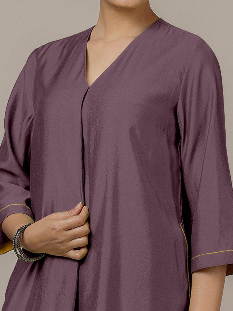 Alisha x Rozaana Kurta, in Purple Viscose, featuring three quarter sleeves and v-neckline, made for daily & work (view 3).