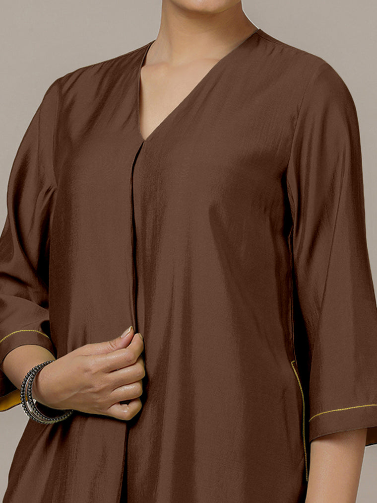 Alisha x Rozaana Kurta, in Brown Viscose, featuring three quarter sleeves and v-neckline, made for daily & work (view 3).
