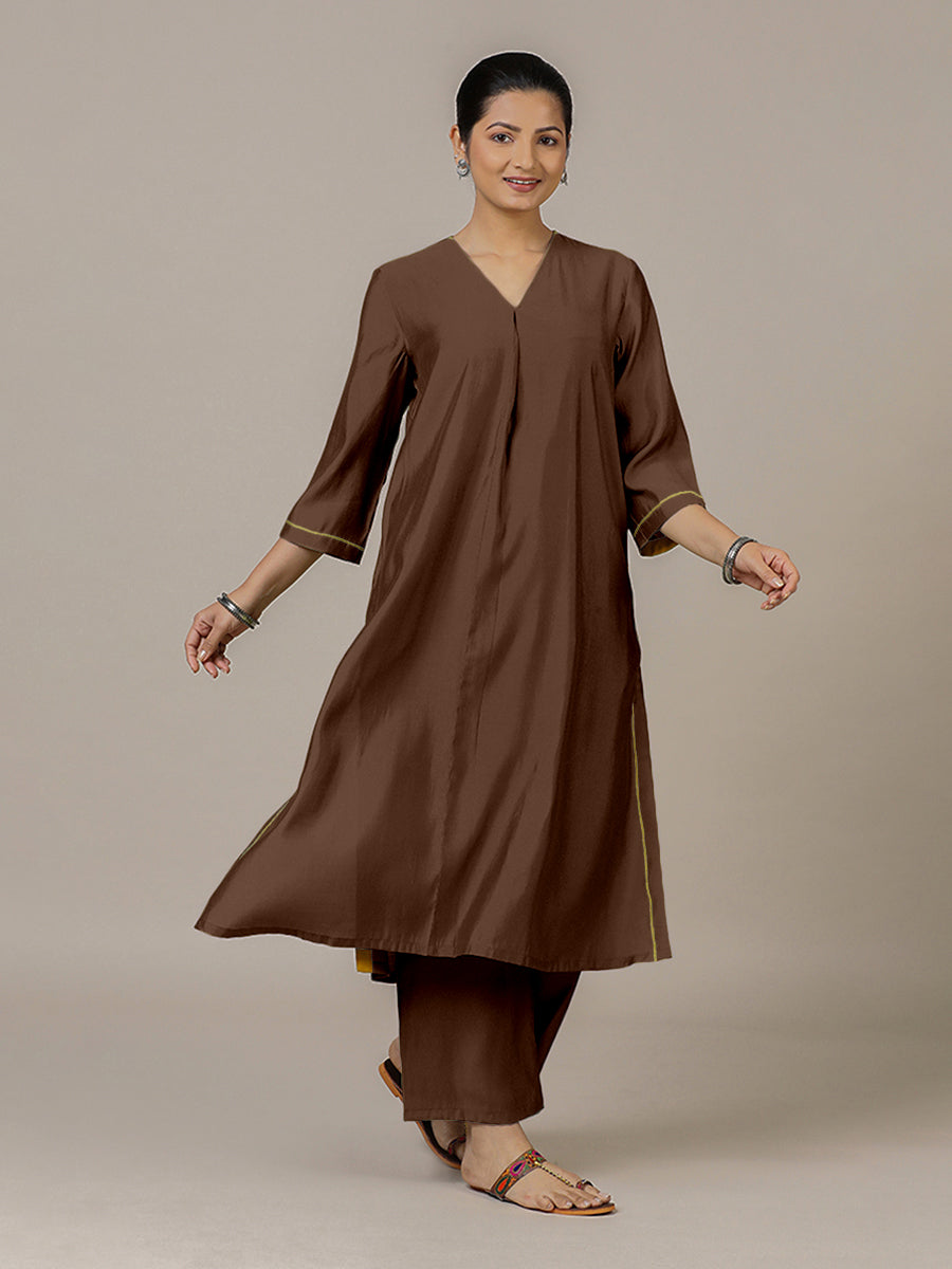 Alisha x Rozaana Kurta, in Brown Viscose, featuring three quarter sleeves and v-neckline, made for daily & work (view 7).
