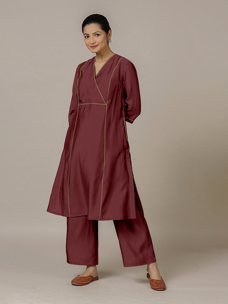 Amal x Rozaana Kurta, in Maroon Viscose, featuring three quarter sleeves and overlap v-neckline, made for daily & work (view 5).