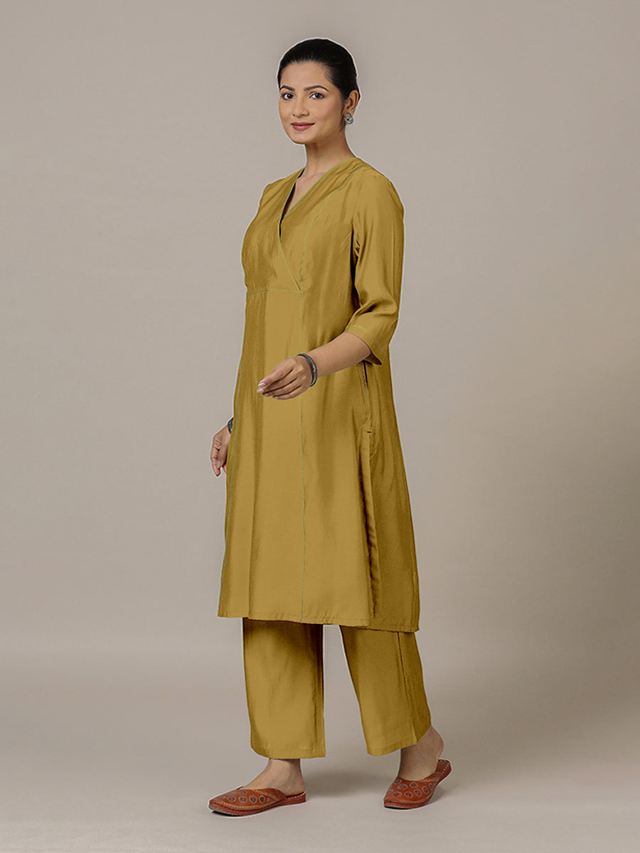 Amal x Rozaana Kurta, in Yellow Viscose, featuring three quarter sleeves and overlap v-neckline, made for daily & work (view 7).