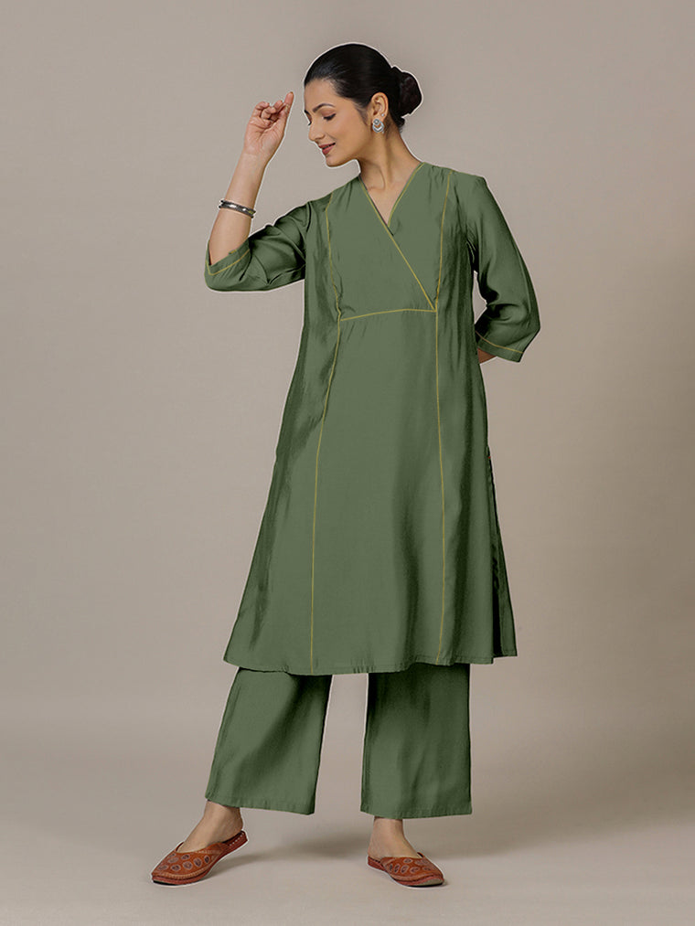 Amal x Rozaana Kurta, in Green Viscose, featuring three quarter sleeves and overlap v-neckline, made for daily & work.