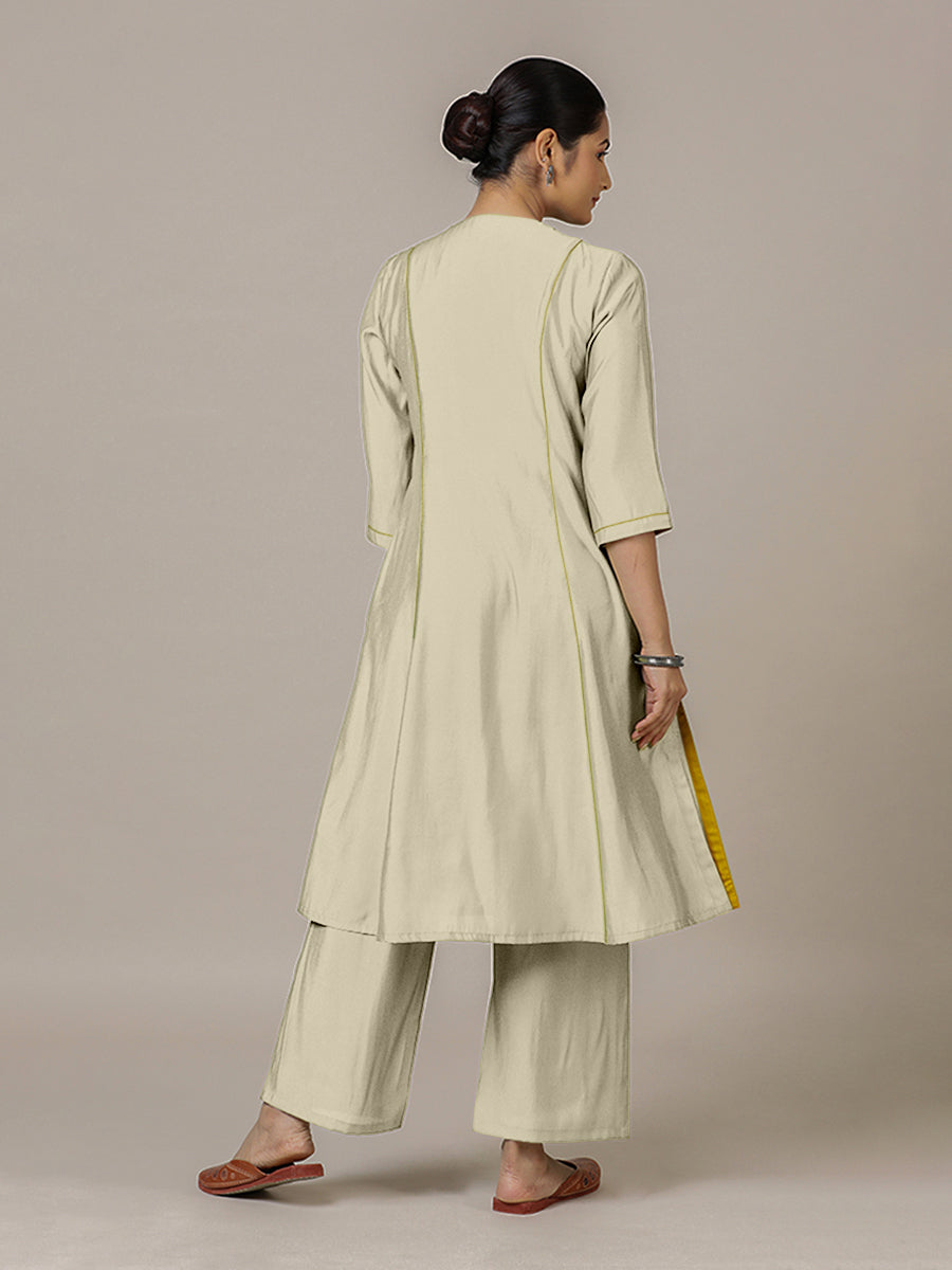 Amal x Rozaana Kurta, in Cream Viscose, featuring three quarter sleeves and overlap v-neckline, made for daily & work (view 2).