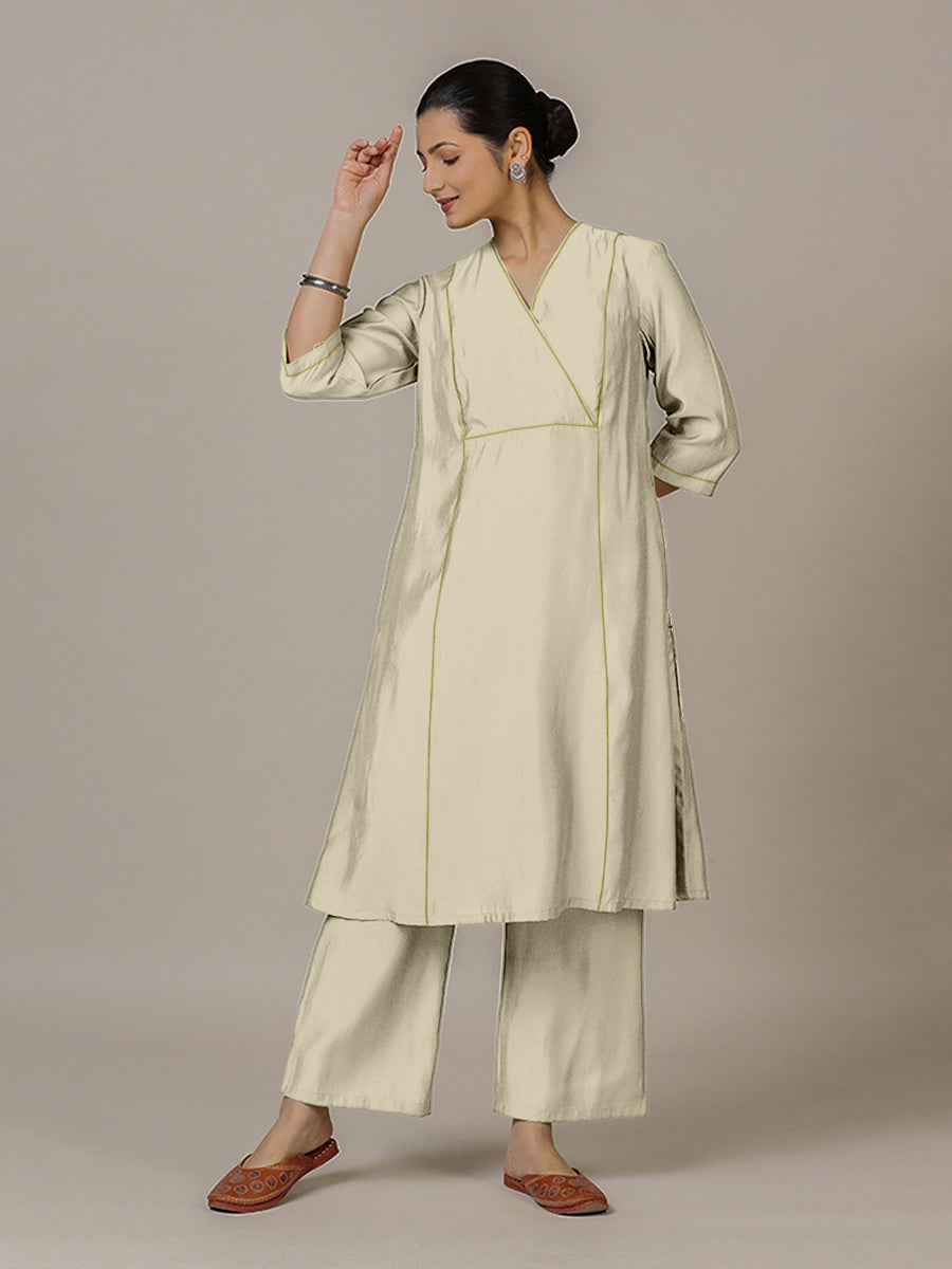 Amal x Rozaana Kurta, in Cream Viscose, featuring three quarter sleeves and overlap v-neckline, made for daily & work (view 7).