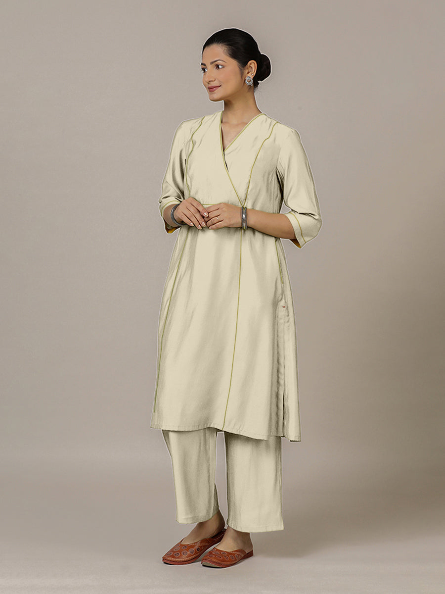 Amal x Rozaana Kurta, in Cream Viscose, featuring three quarter sleeves and overlap v-neckline, made for daily & work (view 8).