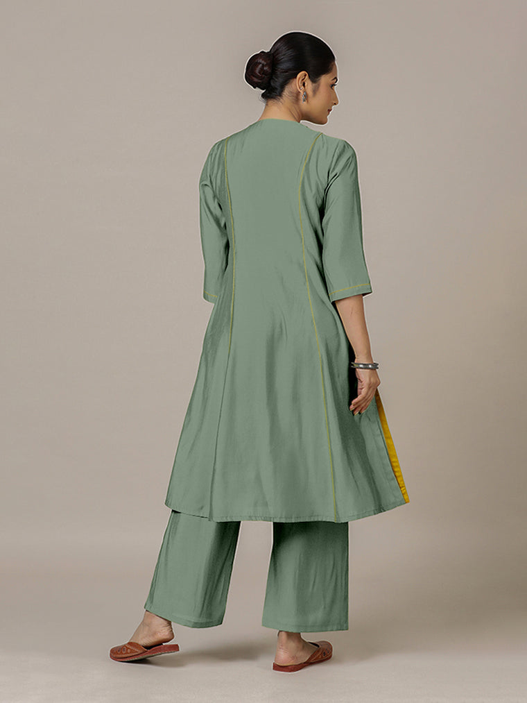 Amal x Rozaana Kurta, in Green Viscose, featuring three quarter sleeves and overlap v-neckline, made for daily & work (view 2).