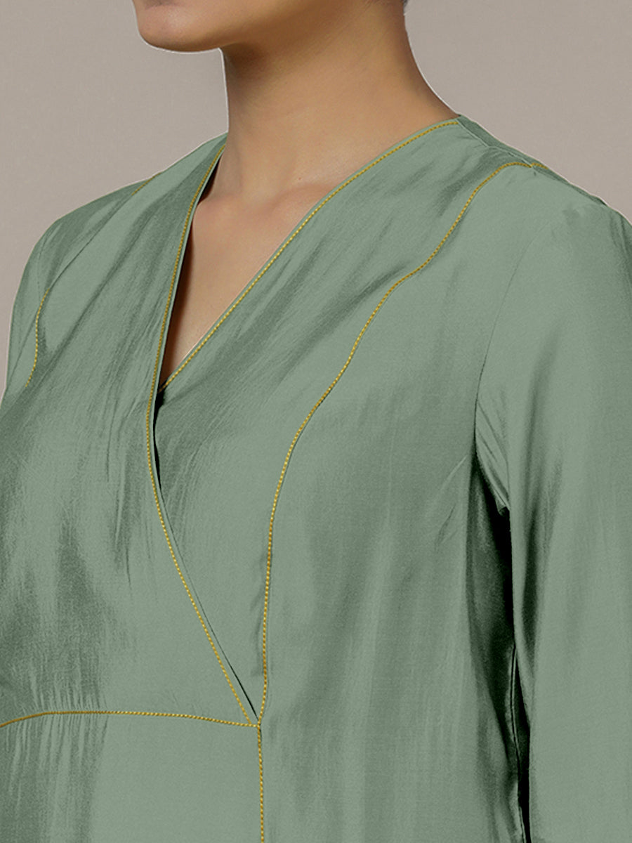 Amal x Rozaana Kurta, in Green Viscose, featuring three quarter sleeves and overlap v-neckline, made for daily & work (view 3).