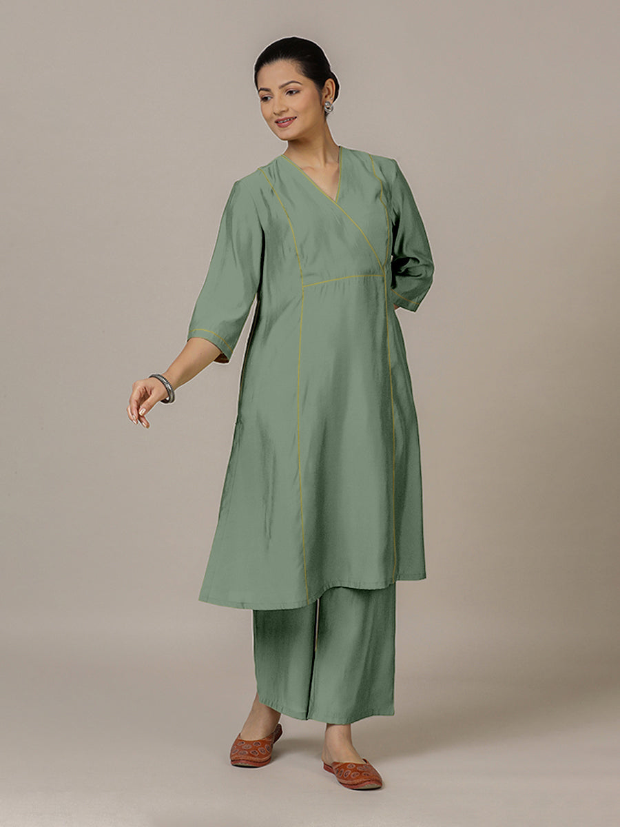 Amal x Rozaana Kurta, in Green Viscose, featuring three quarter sleeves and overlap v-neckline, made for daily & work (view 5).